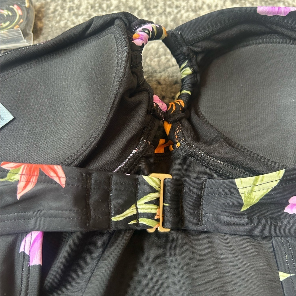 NWT SHADE & SHORE Floral One Piece With Detachable Straps & Ruching - Picture 10 of 13